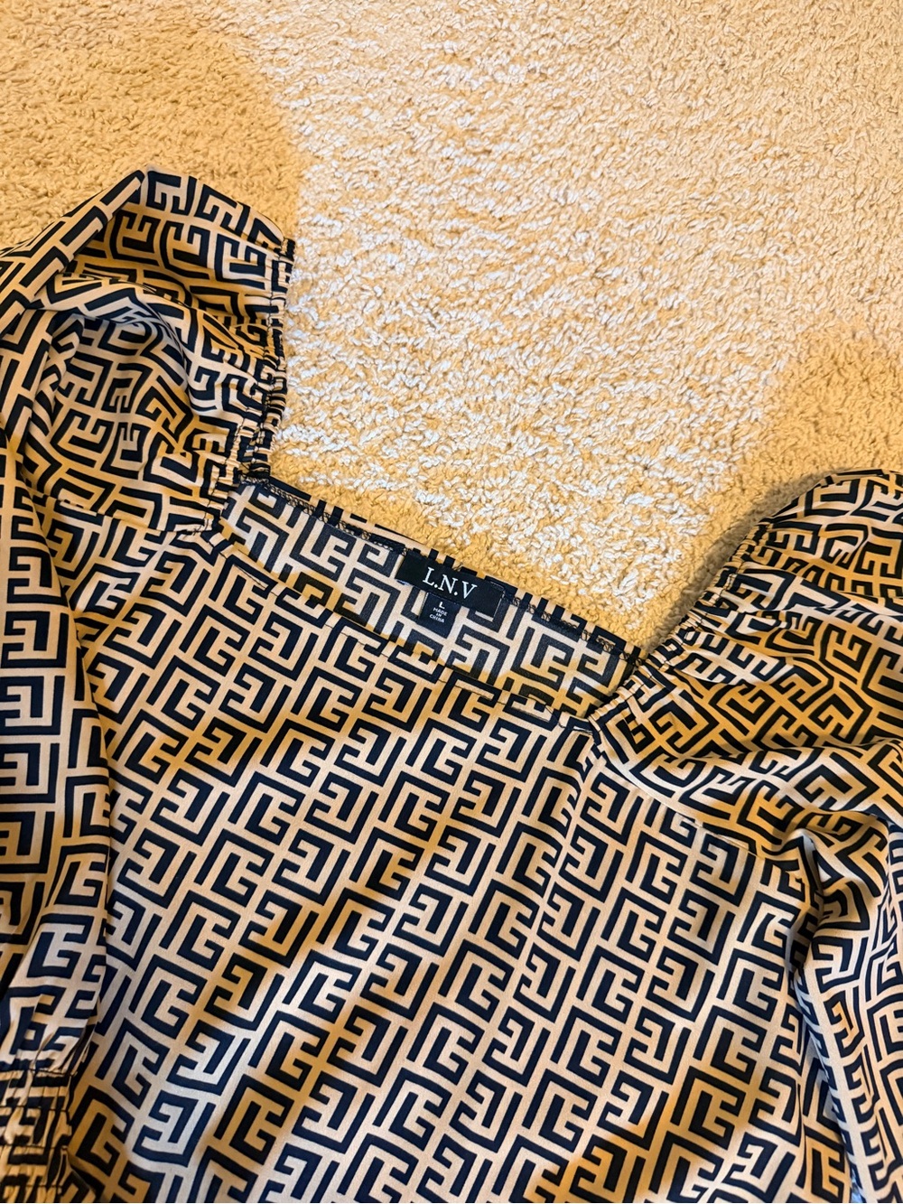 L.N.V Tan & Black Geometric Puff-Sleeve Blouse Top